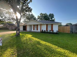 603 S Heather Ln, Friendswood, TX 77546