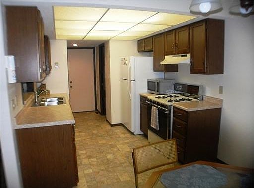 2nd image of 52131 Country Ln