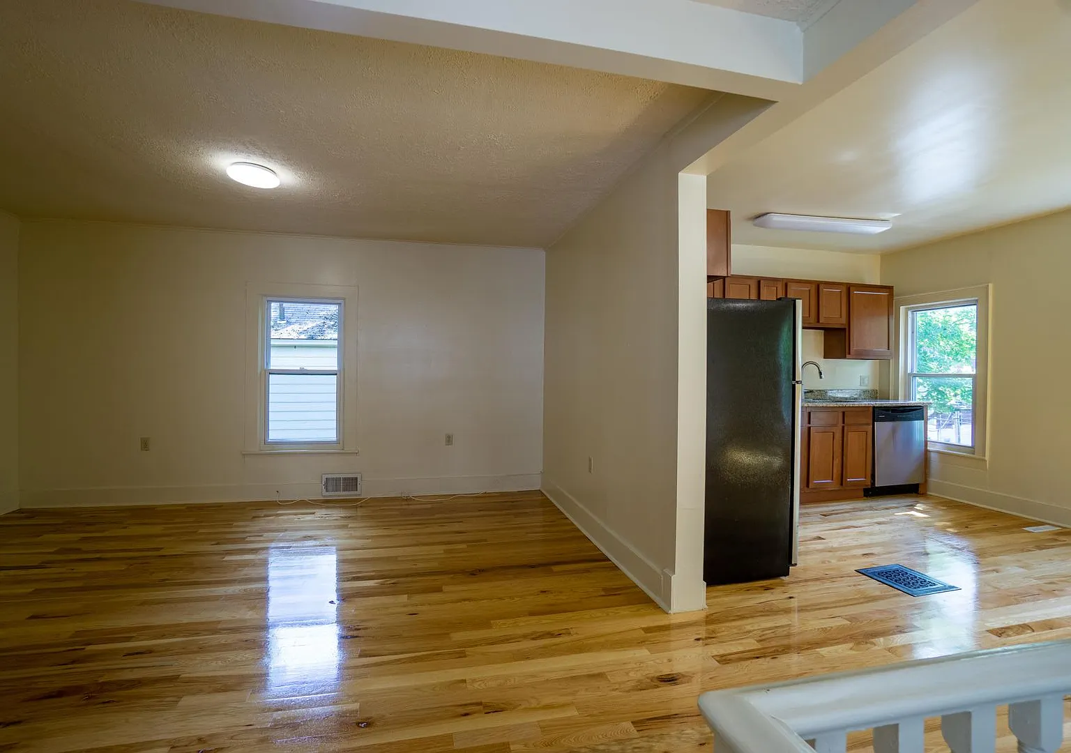 417 Cherry Street Apt 2- Available 8/1/2027 - Remodeled 2 Bedroom With Open Floorplan — Photo 4