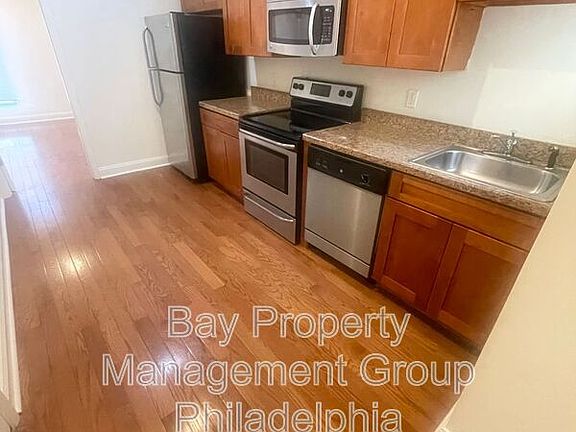 2nd image of 1708 W Diamond St #A