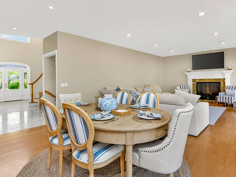 37 Squires Blvd — Photo 10