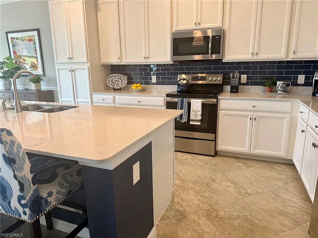 2 bed, 2.0 bath, 1154 sqft, $6,500 — Photo 2