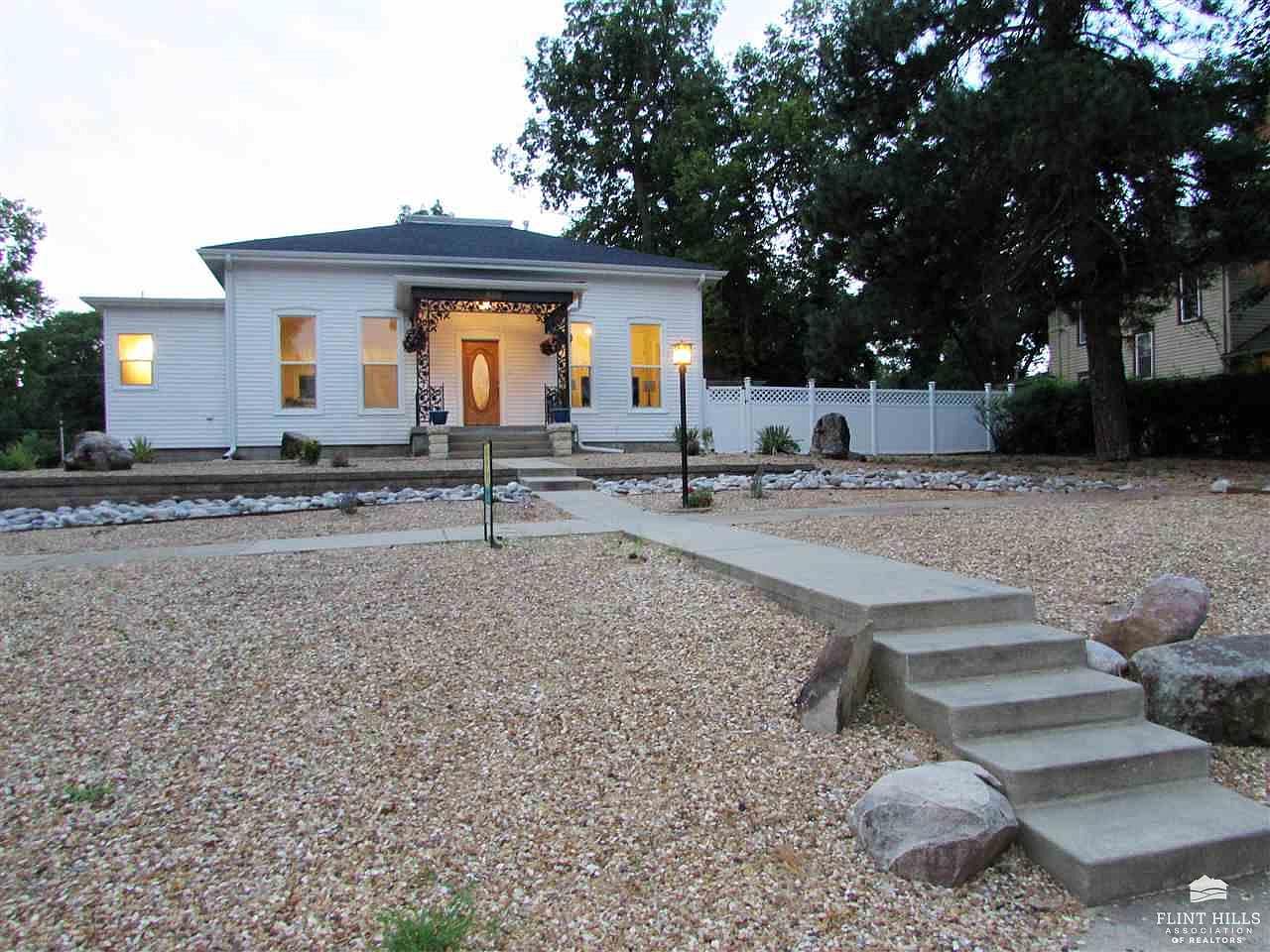 505 W 2nd St, Junction City, KS 66441 MLS 20231654 Zillow