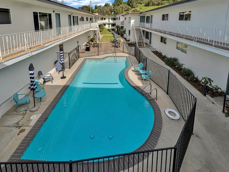 GeoLiv Hillcrest Oaks LLC — Photo 9