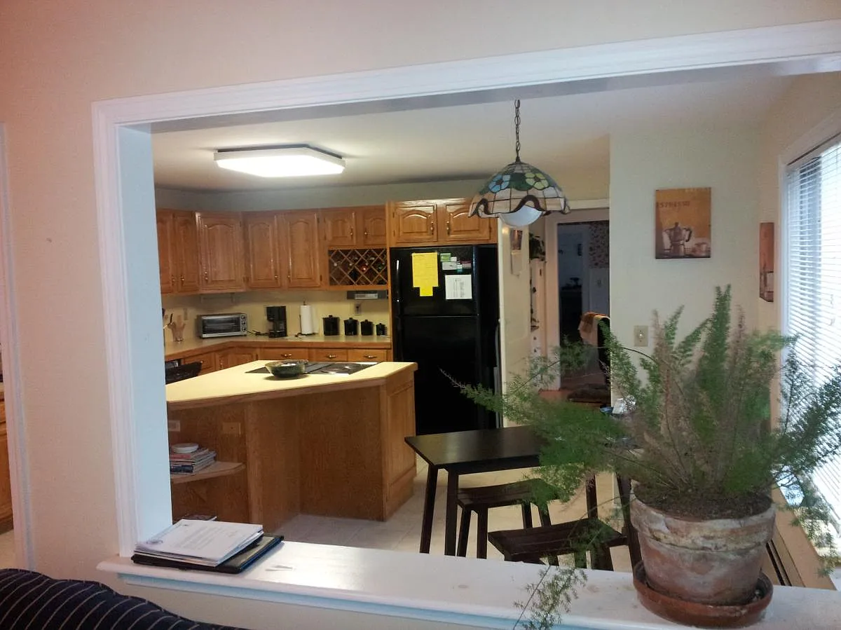 2 bed, 1100 sqft, $2,200 — Photo 3