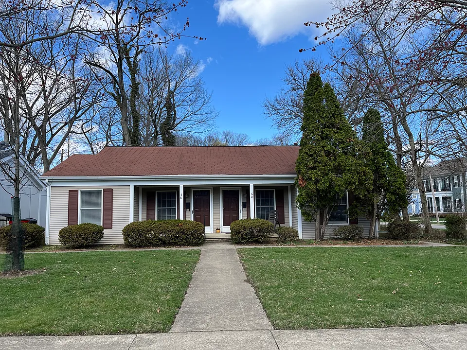 58-60 E Stafford Ave #58