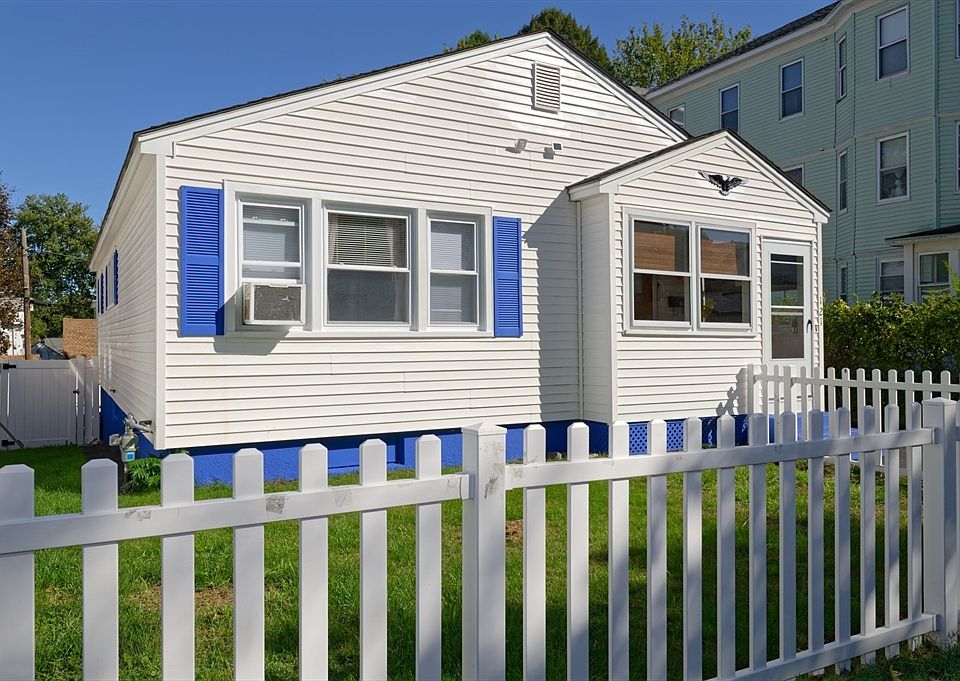 1st image of 121 Pilgrim Ave