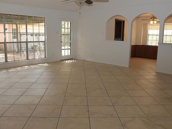 3rd image of 4314 Long Grove Dr