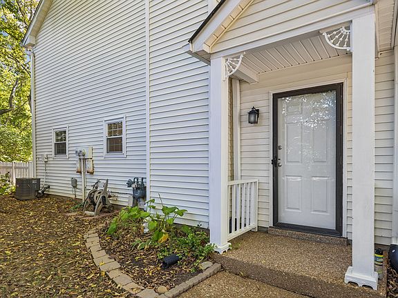 4th image of 307 Chase Ct