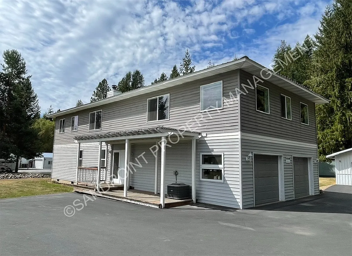 Building Photo - 477938 Highway 95