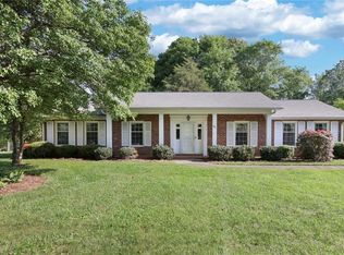 7021 Kenbridge Dr, Clemmons, NC 27012