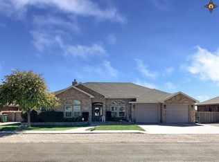927 W Desert Sage Rd, Hobbs, NM 88242