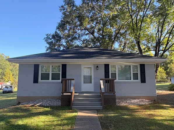 212 Eagle Ln, Danville, VA 24540