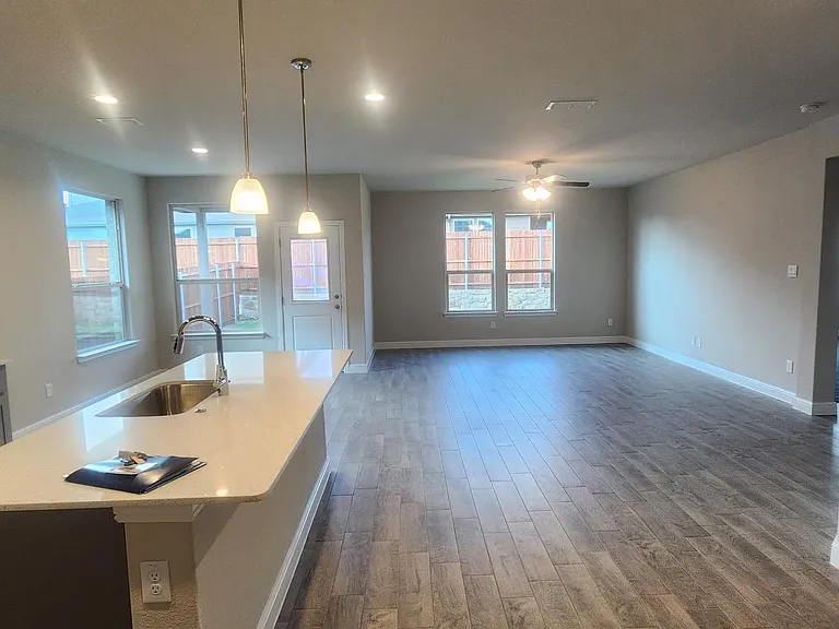 1029 Kirkham Way — Photo 23