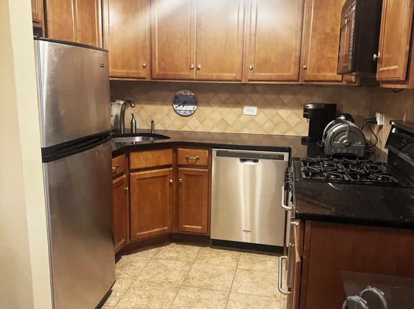 1401 Ocean Avenue 16B image 2 of 9