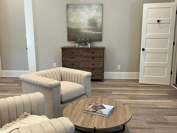 5th image of 35 N Main St #2