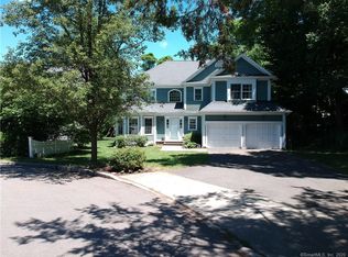 35 Norwegian Woods, Fairfield, CT 06824