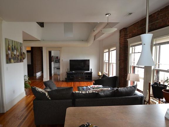 4th image of 1840 W 28th St APT 16