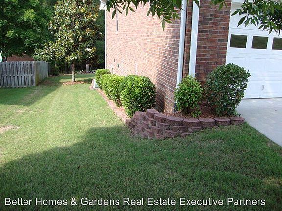 4th image of 1438 Aylesbury Dr