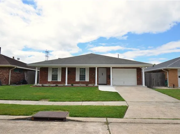 224 Pike Dr, Gretna, LA 70053