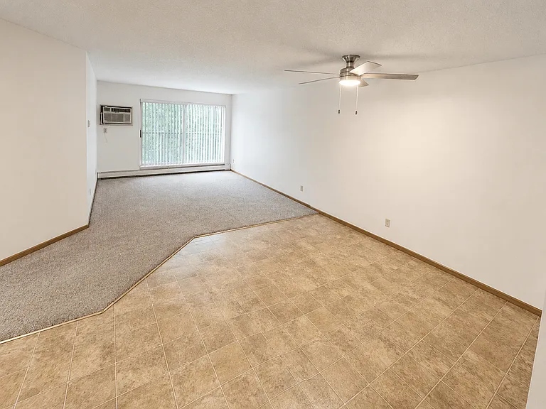 Dove Tree Apartments — Photo 42