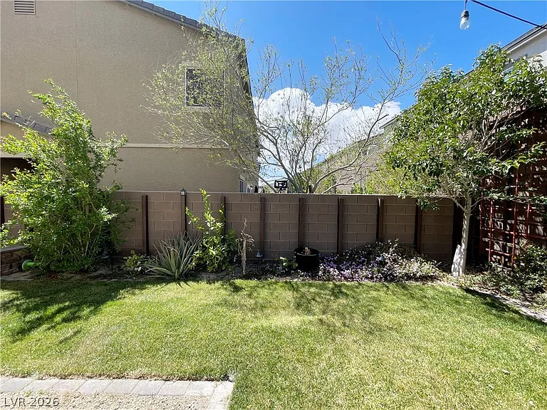 7035 Denio Island St — Photo 31