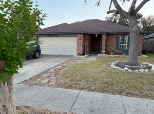 7137 Cano Ln, Corpus Christi, TX 78414