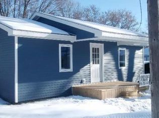 9 West St, Croswell, MI 48422
