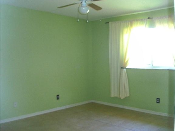5th image of 1704 NE 5th Ave