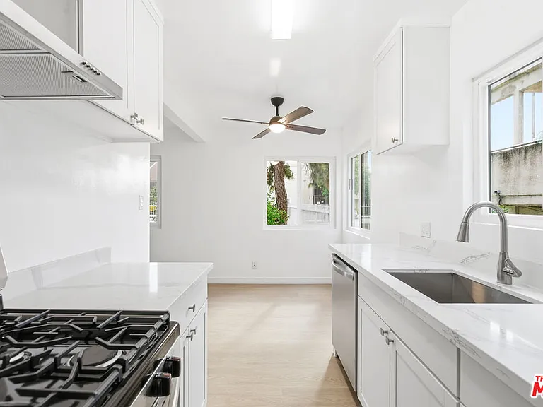4919 Coldwater Canyon Ave #1 — Photo 10