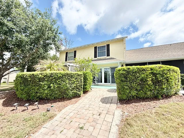 1355 Villa Ln — Photo 15