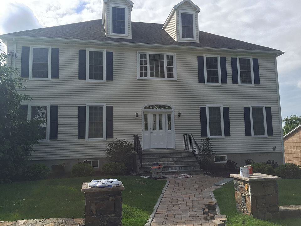 1st image of 553 Warren Ave