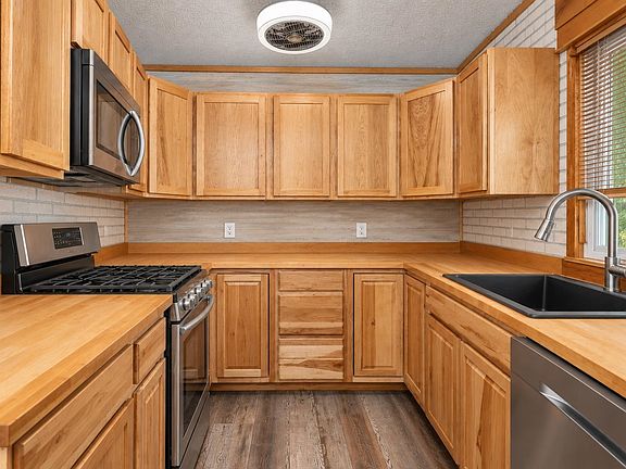 4th image of 3109 S Wichita St