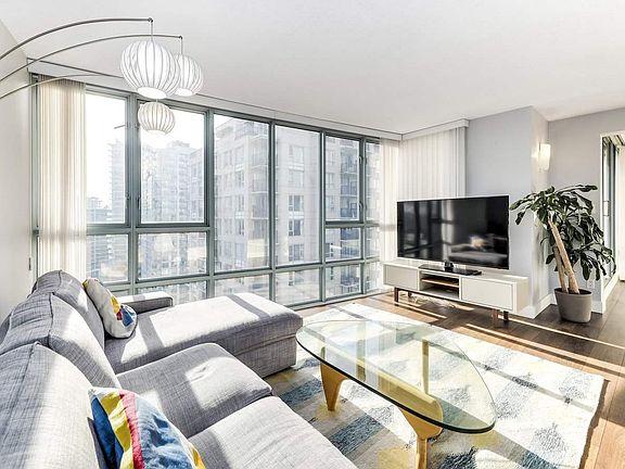 2nd image of 930 Cambie St #1802