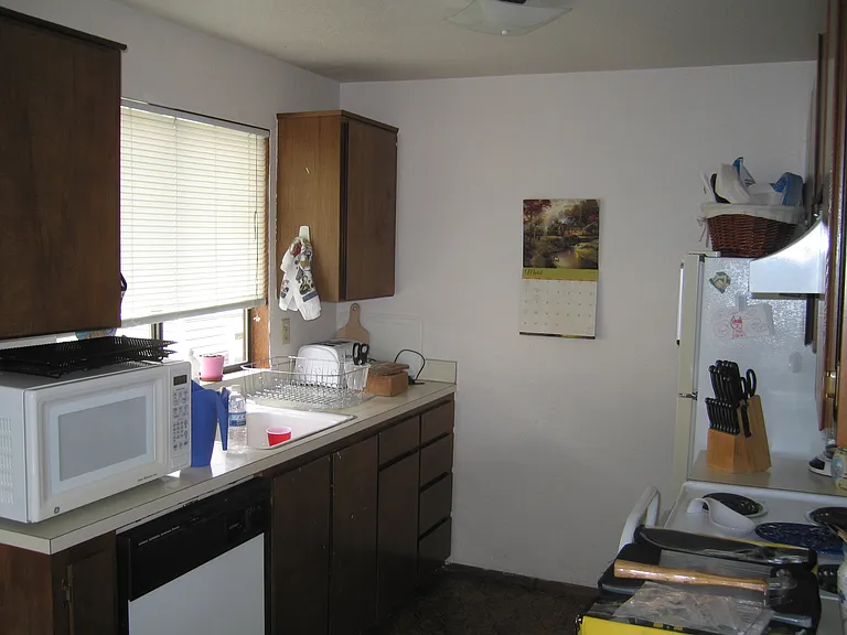 1422 NW 59th St #5 — Photo 4