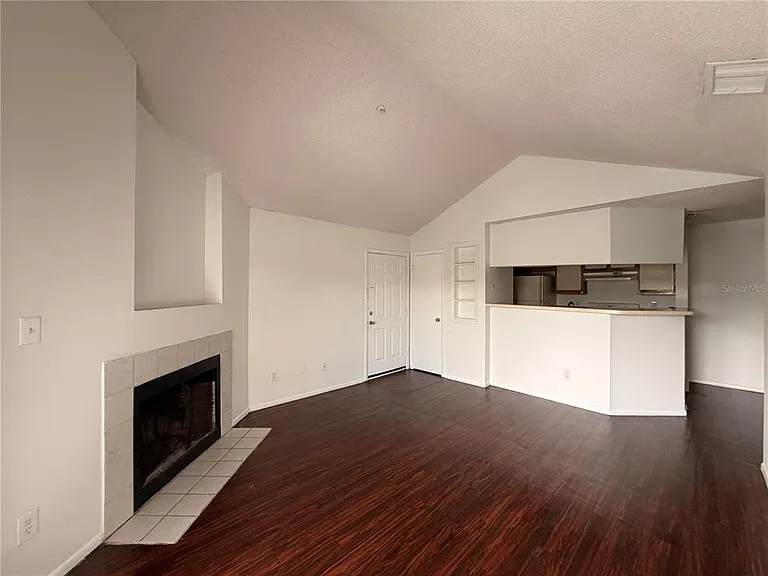 232 Afton Sq #309 — Photo 8