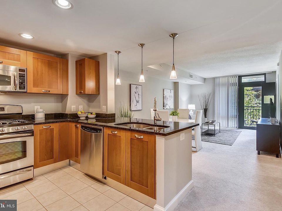 1st image of 2451 Midtown #418