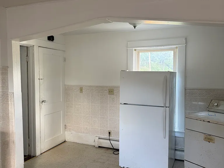 230 Furnace St #2 — Photo 4