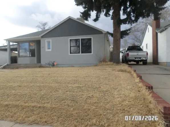2207 Coronado Rd, Pueblo, CO 81003