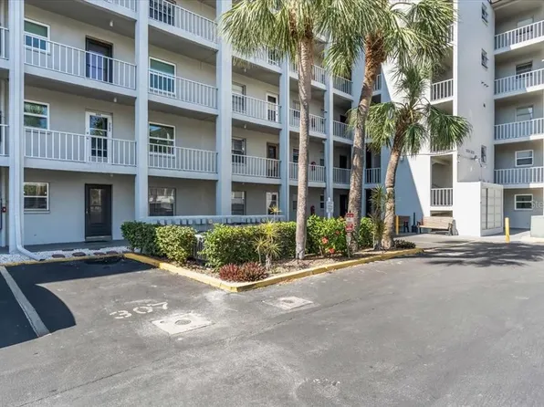3050 Lake Bayshore Dr #O108, Bradenton, FL 34205
