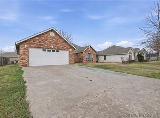 2045 Aspen Dr, Tahlequah, OK 74464