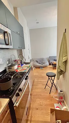 Rented by ERNY LLC | media 6