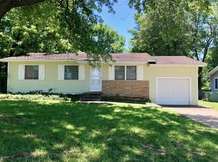 2218 W 2nd St, Joplin, MO 64801