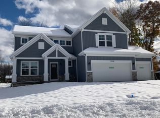 17903 Arbor Tree Dr #26, Spring Lake, MI 49456