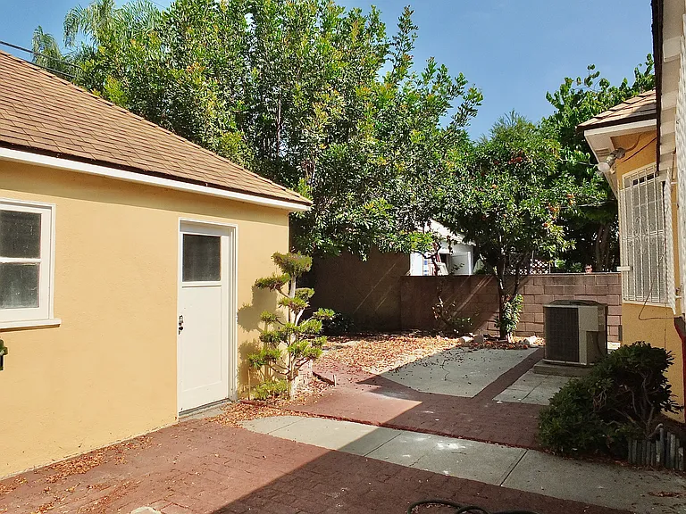 3863 Somerset Dr — Photo 14