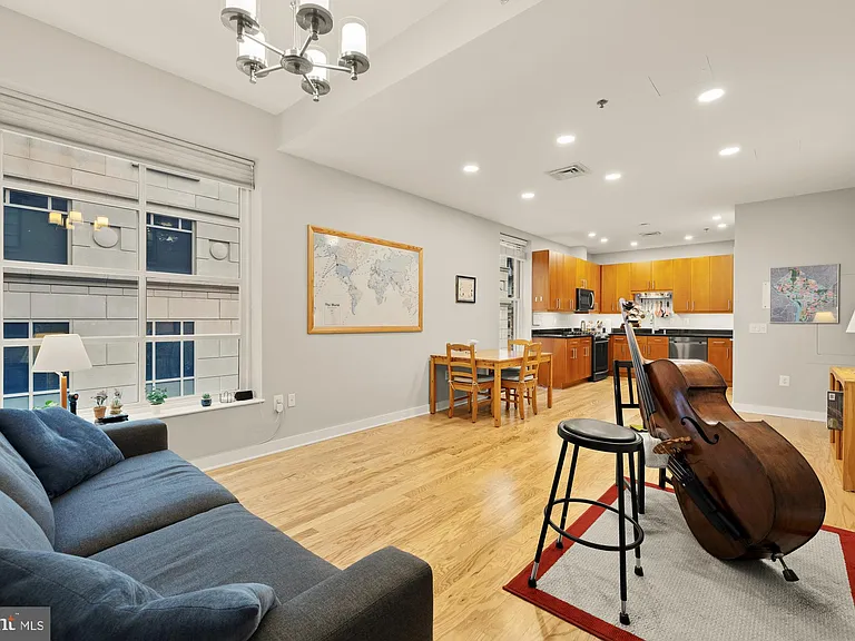 675 E St NW #350 — Photo 16