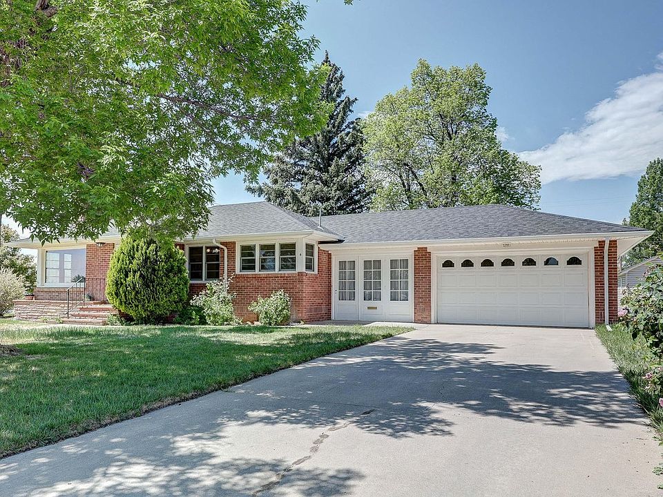 1st image of 4 Cottonwood Ave