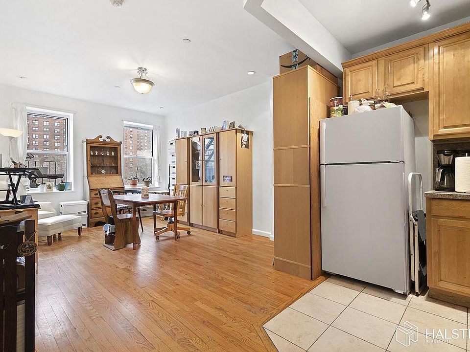 1st image of 35 Essex St APT 4D