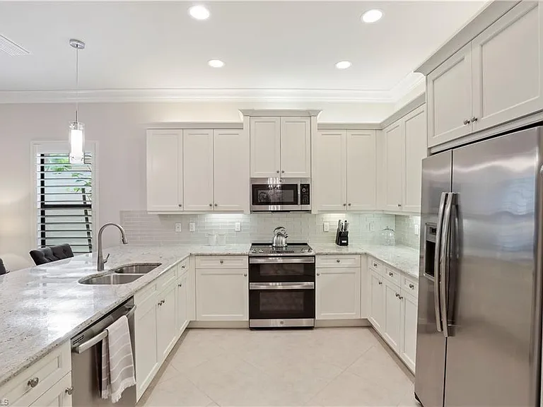 13435 Silktail Dr — Photo 8