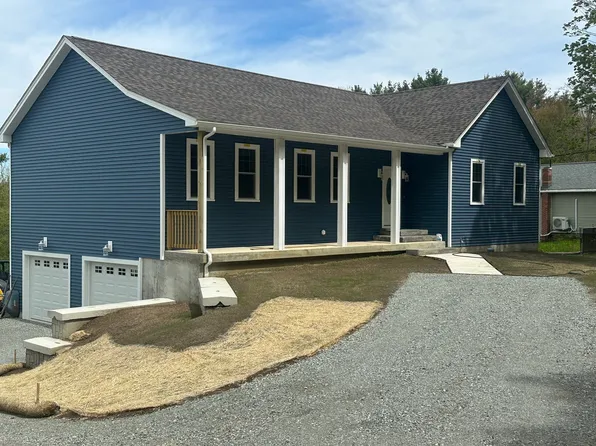 88 Stafford Holland Rd, Wales, MA 01081